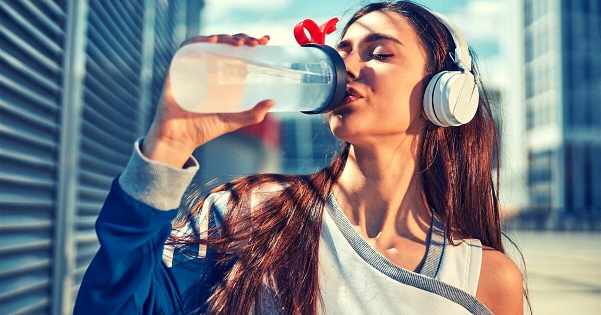 acqua per drenare i liquidi in eccesso