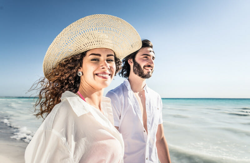 integratori per dermatite, donna e uomo felici perchè funzionano